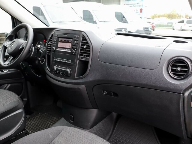 MERCEDES-BENZ Vito 114 TourerPro,Extralang,8Sitzer,Automatik... - Minibus, Furgão de passageiros: foto 4 MERCEDES-BENZ Vito 114 TourerPro,Extralang,8Sitzer,Automatik... - Minibus, Furgão de passageiros: foto 4