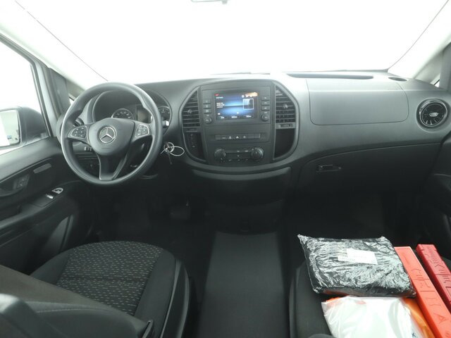 MERCEDES-BENZ Vito 114 TourerPro,Extralang,8Sitzer,Automatik... - Minibus, Furgão de passageiros: foto 2 MERCEDES-BENZ Vito 114 TourerPro,Extralang,8Sitzer,Automatik... - Minibus, Furgão de passageiros: foto 2