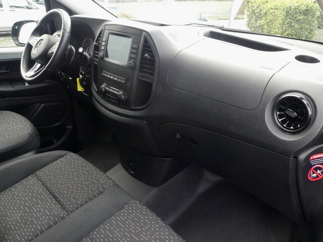 MERCEDES-BENZ Vito 116CDI lang,TourerPro,2xKlima,9Sitze - Minibus, Furgão de passageiros: foto 3 MERCEDES-BENZ Vito 116CDI lang,TourerPro,2xKlima,9Sitze - Minibus, Furgão de passageiros: foto 3