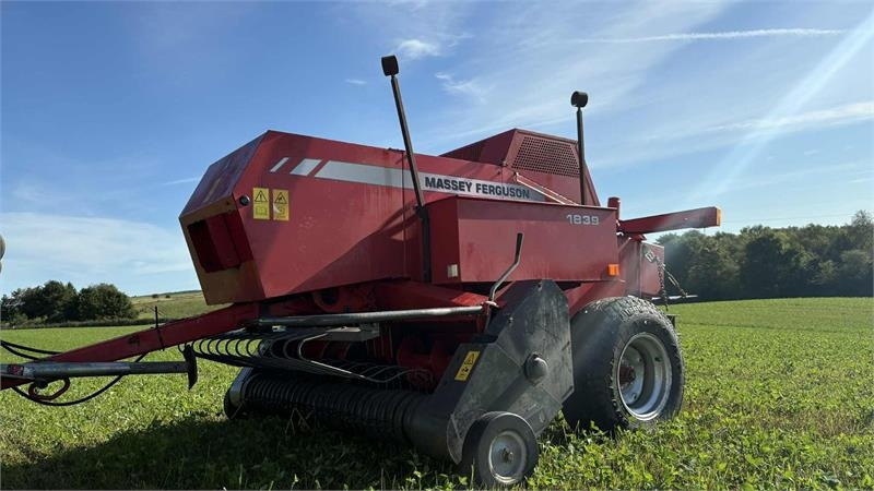 Pomi Mini 100 MF 1839 - Empacotador de fardos: foto 4 Pomi Mini 100 MF 1839 - Empacotador de fardos: foto 4