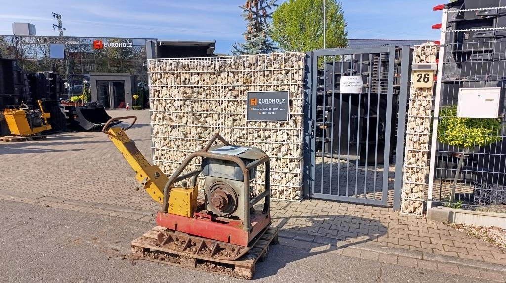 Dynapac LG 500 Rüttelplatte Motor defekt, Ersatzteilquelle - Placas vibratórias: foto 1 Dynapac LG 500 Rüttelplatte Motor defekt, Ersatzteilquelle - Placas vibratórias: foto 1