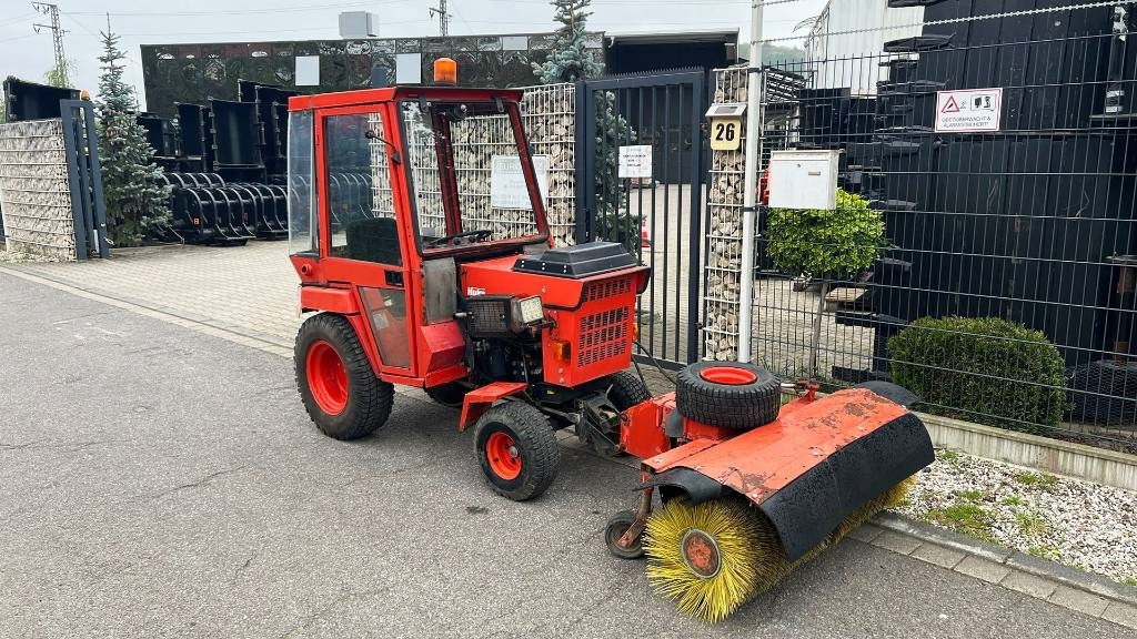 Trator municipal Hako 2300 D Kleintraktor, hyrd. Kehrmaschine, Zapfwelle: foto 13