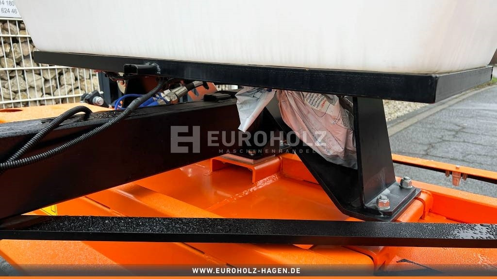 Vassoura por Veículo municipal/ Especial novo Kehrmaschine ZM2000 mit Seitenbesen: foto 11