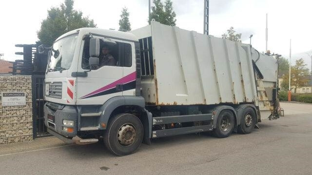 MAN Müllwagen 28.320 Klima Kamera Lenkachse - Caminhão de lixo: foto 1 MAN Müllwagen 28.320 Klima Kamera Lenkachse - Caminhão de lixo: foto 1