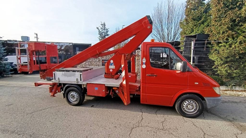 Mercedes-Benz Sprinter 311 Hubarbeitsbühne 22 m Ruthmann TB 220 - Caminhão com plataforma aérea: foto 1 Mercedes-Benz Sprinter 311 Hubarbeitsbühne 22 m Ruthmann TB 220 - Caminhão com plataforma aérea: foto 1