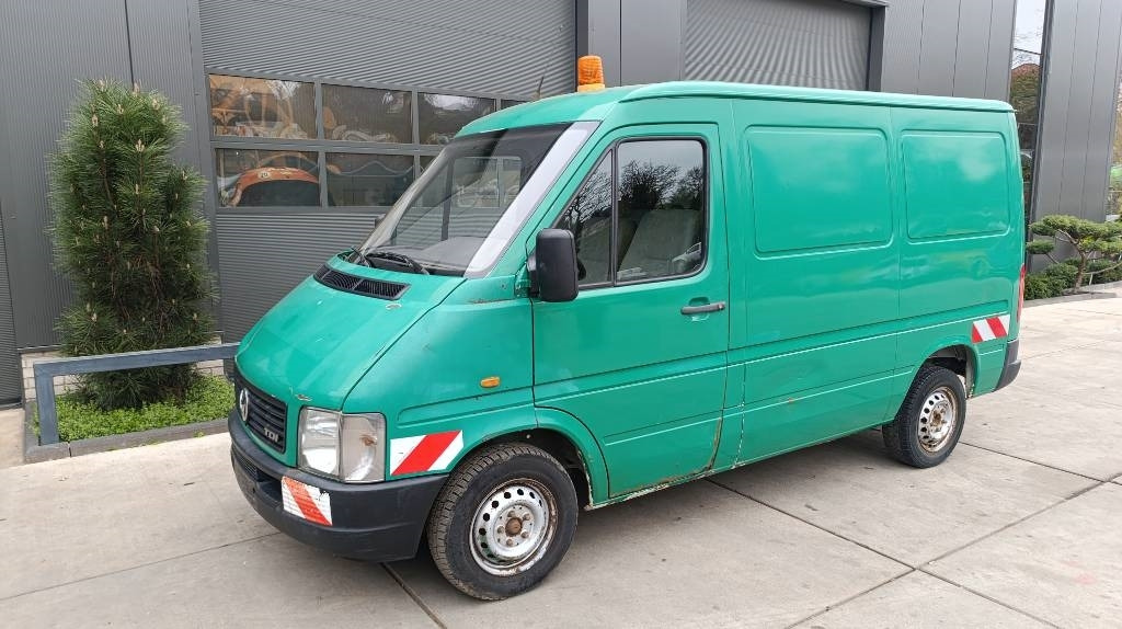 Volkswagen LT 28 Kastenwagen Werkstattsschränke Motorschaden - Carrinha de contentor: foto 2 Volkswagen LT 28 Kastenwagen Werkstattsschränke Motorschaden - Carrinha de contentor: foto 2