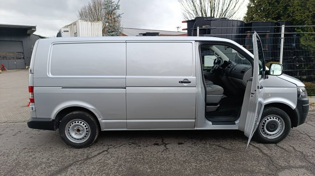 Carrinha de contentor Volkswagen T5 2.0 TDI, Transporter, Kasten, Werkstattschränke: foto 24
