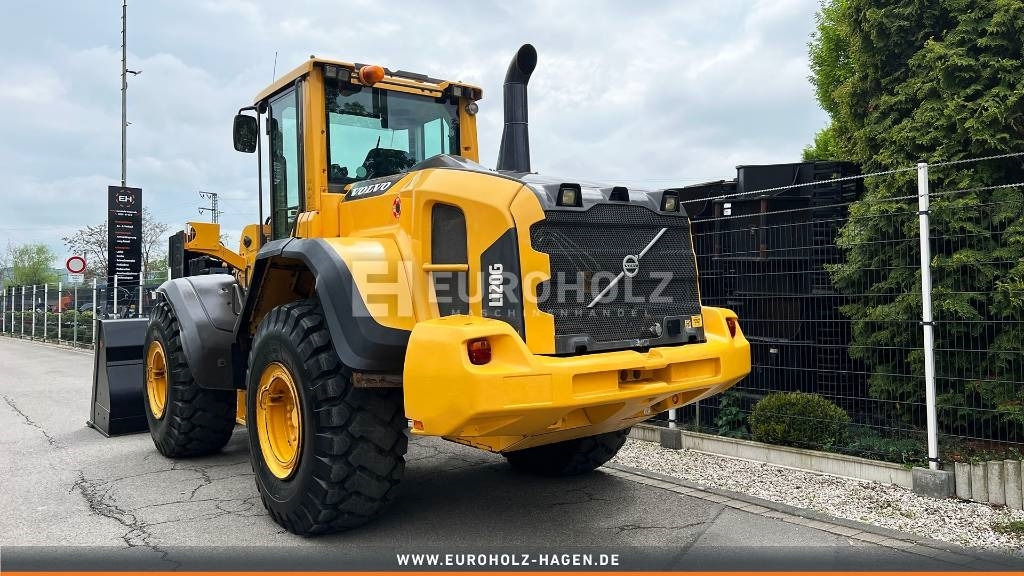 Volvo L 120 G mit Klima und SW, Reifen und Schaufel Neu - Pá carregadora de rodas: foto 2 Volvo L 120 G mit Klima und SW, Reifen und Schaufel Neu - Pá carregadora de rodas: foto 2
