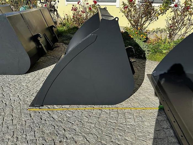 Big Volumenschaufel 200 cm mit Merlo ZM2 Aufnahme - Balde: foto 5 Big Volumenschaufel 200 cm mit Merlo ZM2 Aufnahme - Balde: foto 5