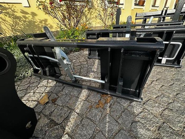 Big Genie / Terex Adapter passend zu Euro Aufnahme - Equipamento: foto 2 Big Genie / Terex Adapter passend zu Euro Aufnahme - Equipamento: foto 2