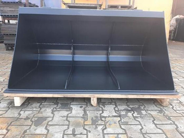 Big Leichtgutschaufel 180 cm mit Mittelsteg passend zu Manitou Aufnahme - Equipamento: foto 1 Big Leichtgutschaufel 180 cm mit Mittelsteg passend zu Manitou Aufnahme - Equipamento: foto 1