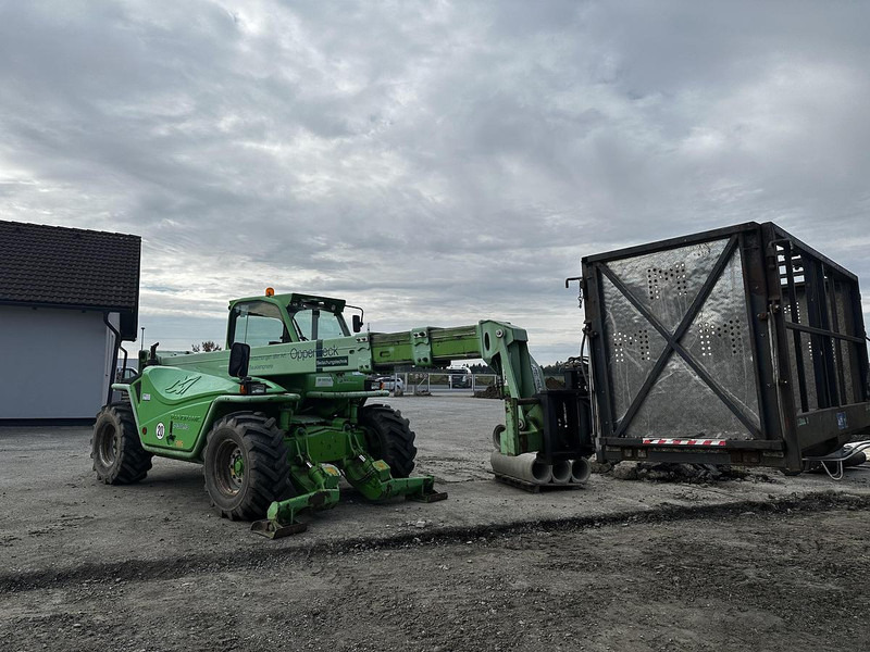 Merlo P38.13 Teleskoplader - Empilhador telescópico: foto 1 Merlo P38.13 Teleskoplader - Empilhador telescópico: foto 1