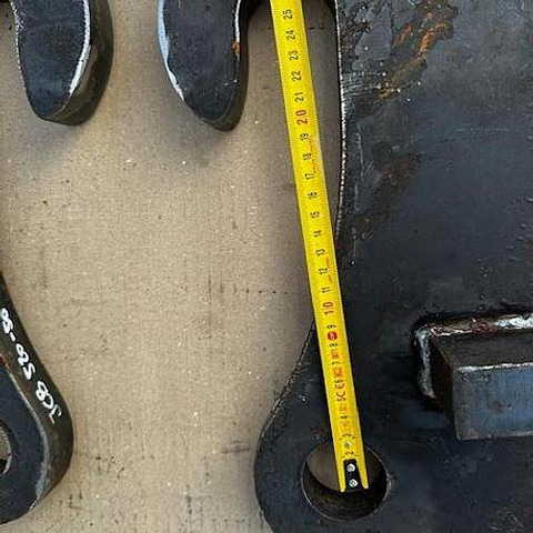Big Anschweißhaken / Anschweißset / Koppelhaken JCB 520-50 Aufnahme - Peça de reposição: foto 4 Big Anschweißhaken / Anschweißset / Koppelhaken JCB 520-50 Aufnahme - Peça de reposição: foto 4