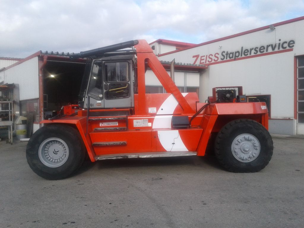 Kalmar DCE330-12 - Empilhadeira a diesel: foto 1 Kalmar DCE330-12 - Empilhadeira a diesel: foto 1
