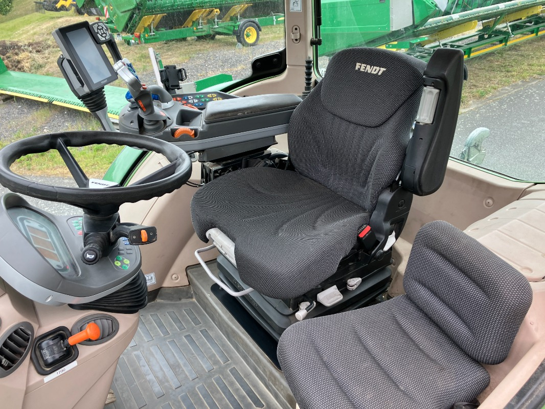 Fendt 724 PowerPlus mit Frontkraftheber - Trator: foto 4 Fendt 724 PowerPlus mit Frontkraftheber - Trator: foto 4