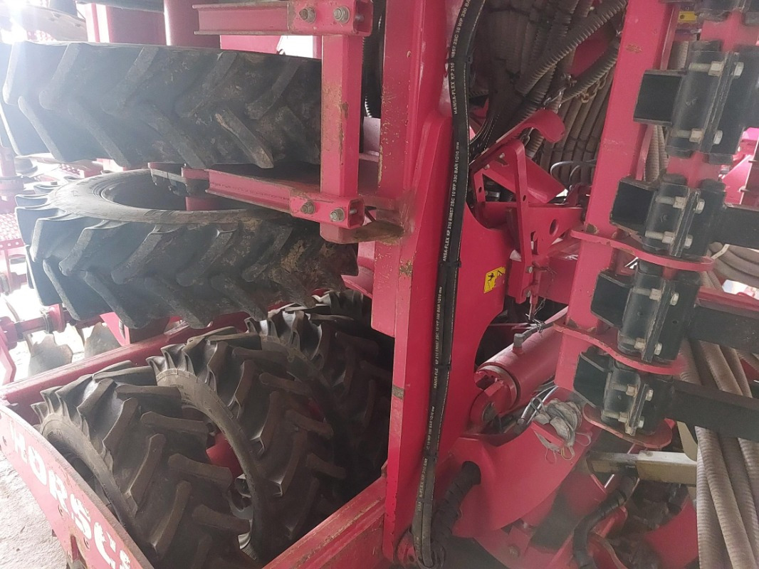 Horsch Pronto 9DC - Semeadeira: foto 1 Horsch Pronto 9DC - Semeadeira: foto 1