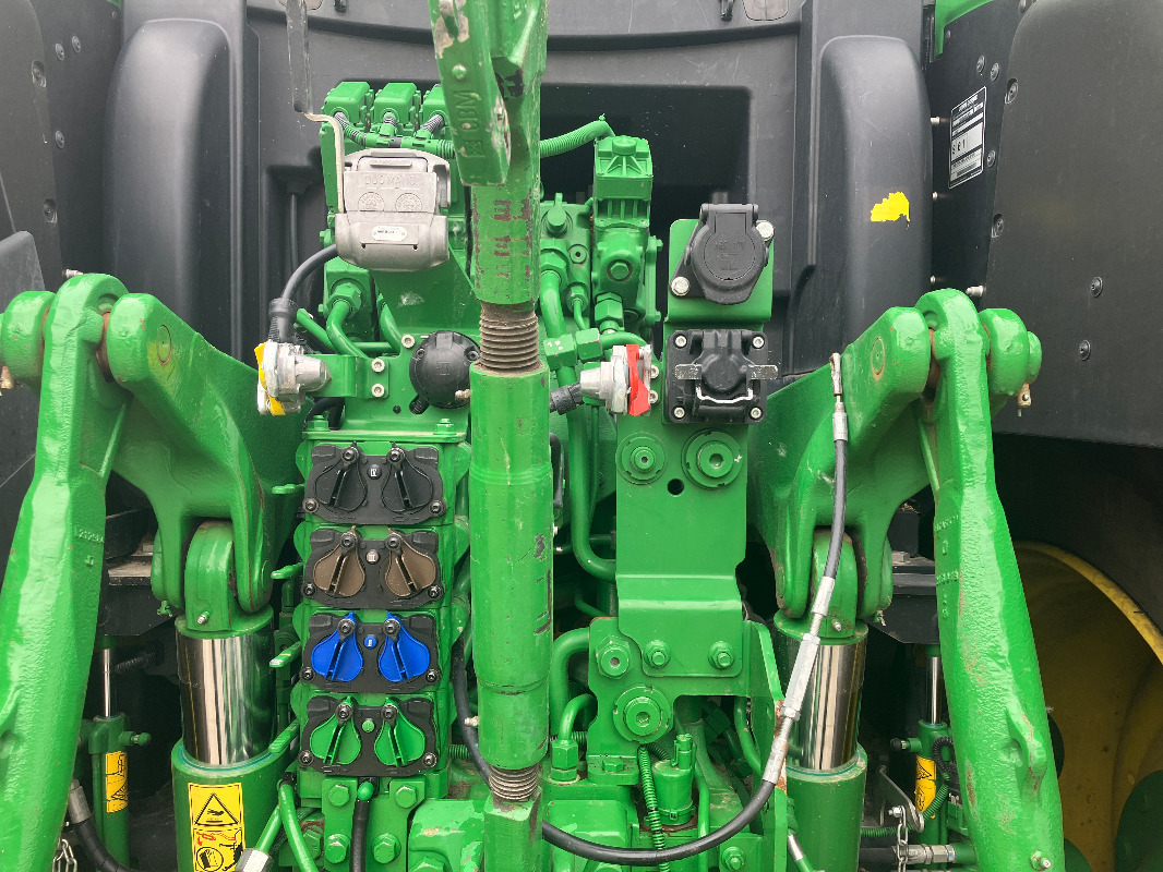John Deere 6175R - Trator: foto 4 John Deere 6175R - Trator: foto 4
