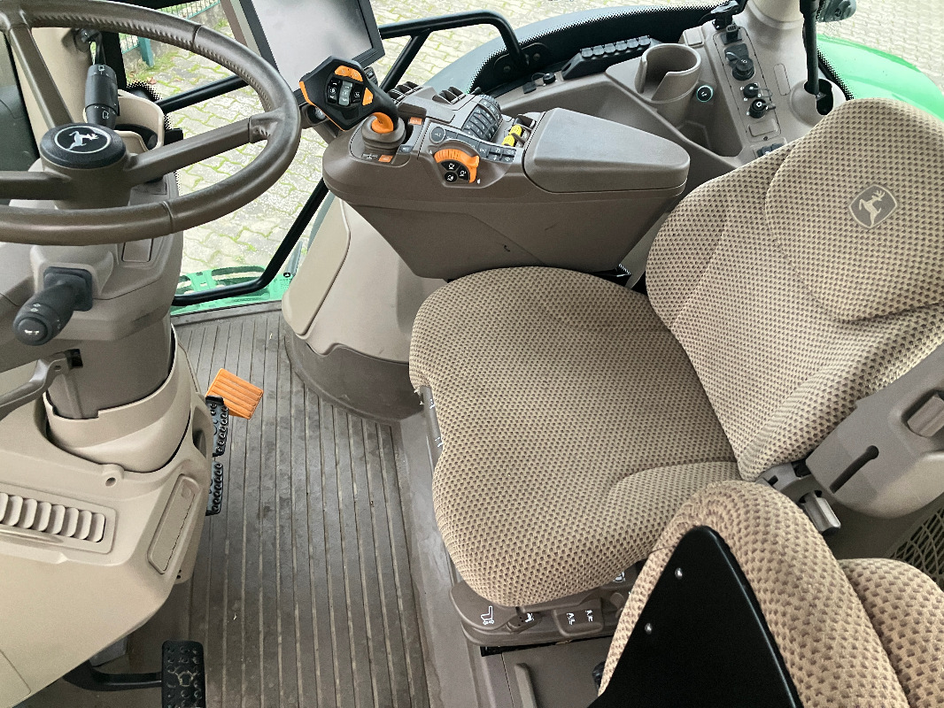 John Deere 6R185 - Trator: foto 4 John Deere 6R185 - Trator: foto 4