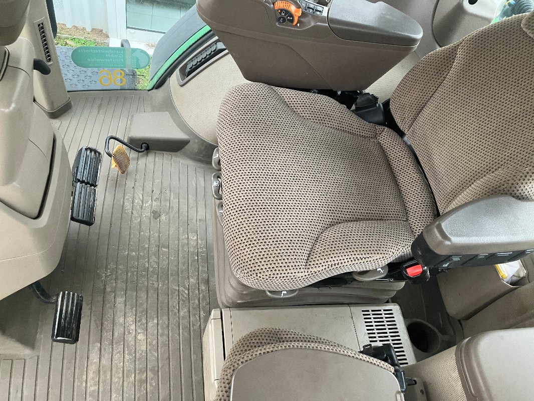 John Deere 8400R - Trator: foto 3 John Deere 8400R - Trator: foto 3