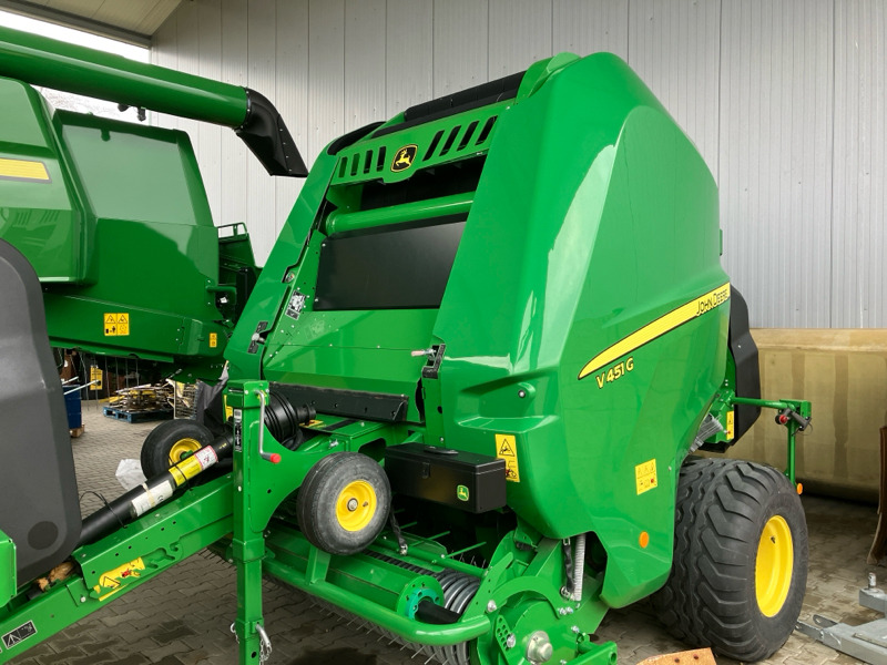 John Deere V451G - Empacotador de fardos: foto 1 John Deere V451G - Empacotador de fardos: foto 1