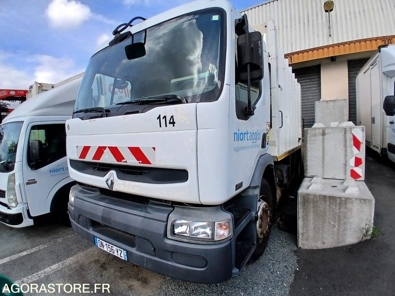 BOM 19 T RENAULT 270 DCI - 2002 - 370 889km - Caminhão de lixo: foto 3 BOM 19 T RENAULT 270 DCI - 2002 - 370 889km - Caminhão de lixo: foto 3