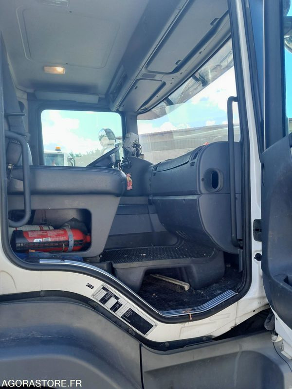 BOM 19T SCANIA GO (5615-66ICAM571X) - 2012 / 294 395 KM - Caminhão de lixo: foto 3 BOM 19T SCANIA GO (5615-66ICAM571X) - 2012 / 294 395 KM - Caminhão de lixo: foto 3