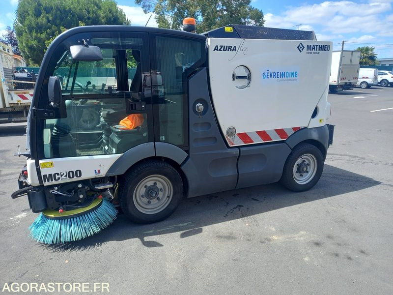 Balayeuse de voirie - Varredora urbana: foto 3 Balayeuse de voirie - Varredora urbana: foto 3