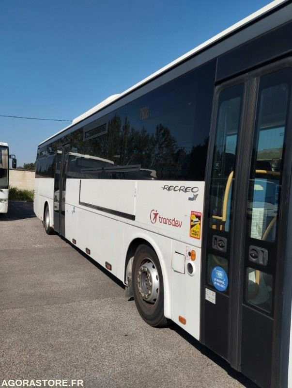 CAR IRISBUS RECREO 18630 - MEC 2009 281000KM AC-503-JJ - Autocarro escolar: foto 3 CAR IRISBUS RECREO 18630 - MEC 2009 281000KM AC-503-JJ - Autocarro escolar: foto 3