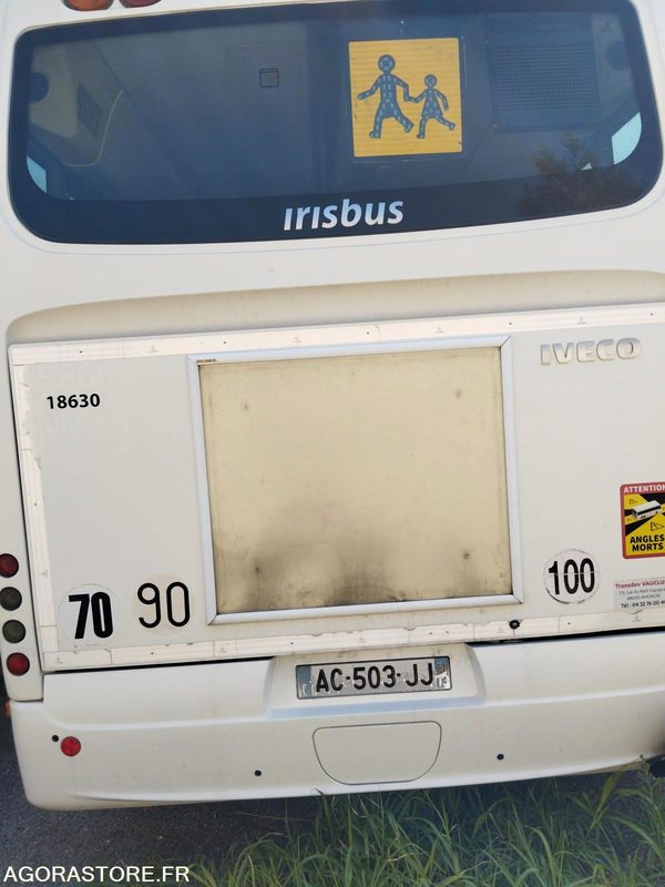 CAR IRISBUS RECREO 18630 - MEC 2009 281000KM AC-503-JJ - Autocarro escolar: foto 2 CAR IRISBUS RECREO 18630 - MEC 2009 281000KM AC-503-JJ - Autocarro escolar: foto 2