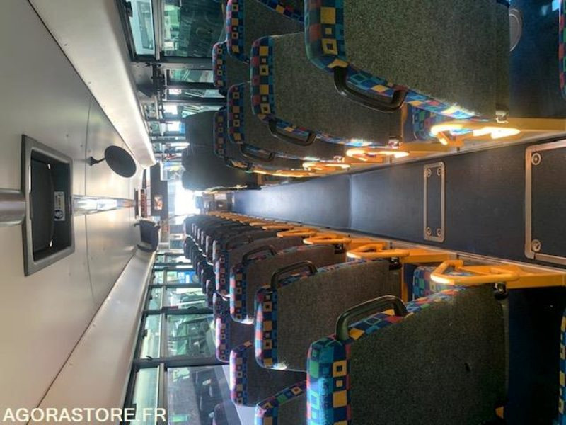 CAR IRISBUS RECREO N°15213- MEC 2009 - 444297 Km AD507BZ - Autocarro escolar: foto 5 CAR IRISBUS RECREO N°15213- MEC 2009 - 444297 Km AD507BZ - Autocarro escolar: foto 5