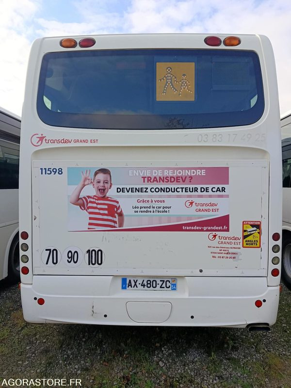 CAR IRISBUS RECREO - PARC 11598 - MEC 2010/ 384000km/ AX-480-ZC - Autocarro escolar: foto 2 CAR IRISBUS RECREO - PARC 11598 - MEC 2010/ 384000km/ AX-480-ZC - Autocarro escolar: foto 2