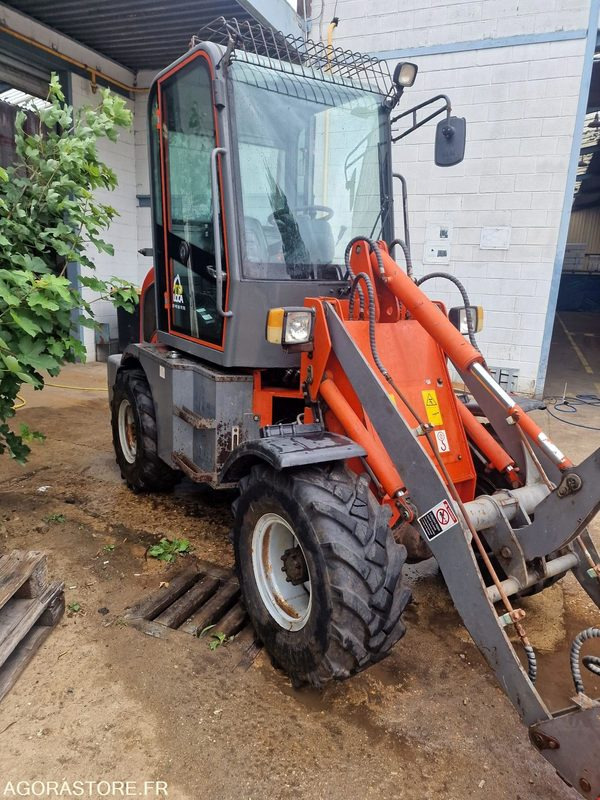 CHARGEUSE SUR PNEUS EVERUN ER08 EASY DIESEL 24CV - 2017 - 580 heures - Pá carregadora: foto 2 CHARGEUSE SUR PNEUS EVERUN ER08 EASY DIESEL 24CV - 2017 - 580 heures - Pá carregadora: foto 2