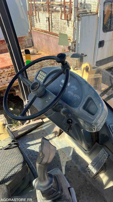 CHARGEUSE VOLVO L 30 B1000 PRO - 2007 / 12 157 HEURES - Pá carregadora: foto 5 CHARGEUSE VOLVO L 30 B1000 PRO - 2007 / 12 157 HEURES - Pá carregadora: foto 5