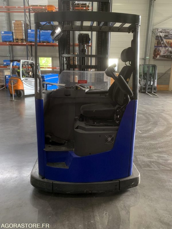 CHARIOT ATLET CAT5 R489 AVEC CHARGEUR EN L'ETAT - Empilhador retráctil: foto 1 CHARIOT ATLET CAT5 R489 AVEC CHARGEUR EN L'ETAT - Empilhador retráctil: foto 1