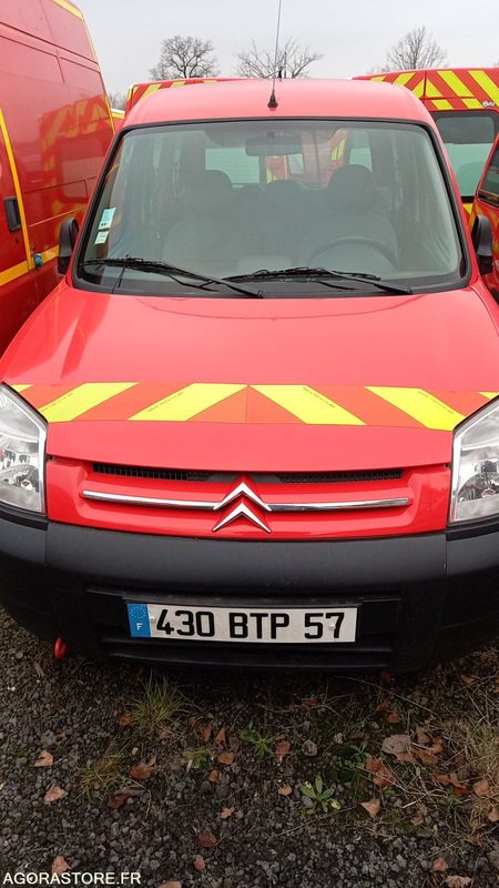 CITROËN - BERLINGO - 2007 - 139832KM - 430BTP57 - Furgão compacto: foto 1 CITROËN - BERLINGO - 2007 - 139832KM - 430BTP57 - Furgão compacto: foto 1