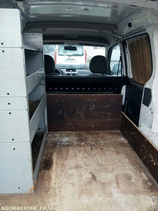 CITROEN BERLINGO - 2009 - 87651km - Furgão compacto: foto 5 CITROEN BERLINGO - 2009 - 87651km - Furgão compacto: foto 5