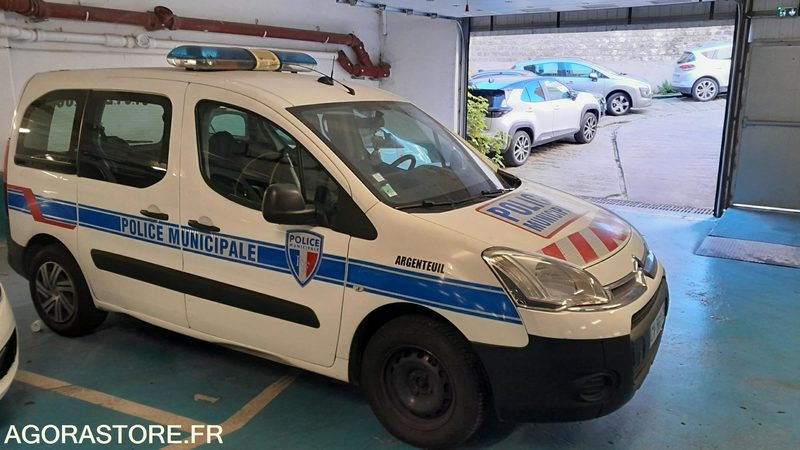 CITROEN BERLINGO - 2013 - 72200kms - Automóvel: foto 4 CITROEN BERLINGO - 2013 - 72200kms - Automóvel: foto 4