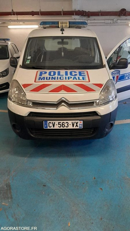 CITROEN BERLINGO - 2013 - 72200kms - Automóvel: foto 1 CITROEN BERLINGO - 2013 - 72200kms - Automóvel: foto 1