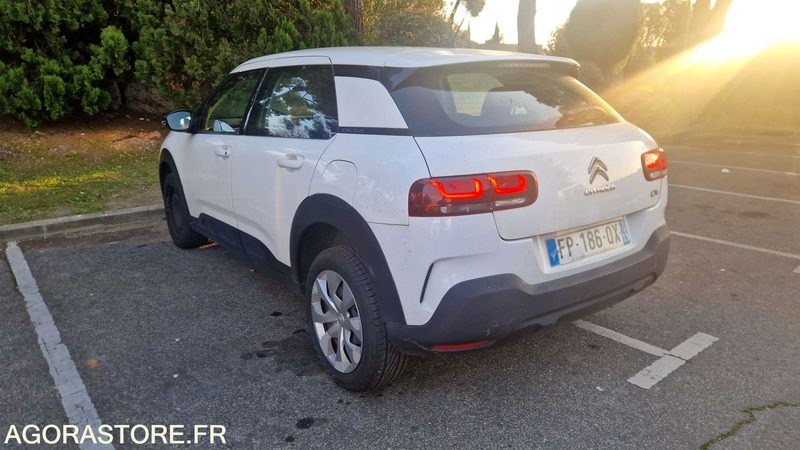 CITROËN C4 - 2020 / 138605 KM (FP-186-QX) - Automóvel: foto 3 CITROËN C4 - 2020 / 138605 KM (FP-186-QX) - Automóvel: foto 3