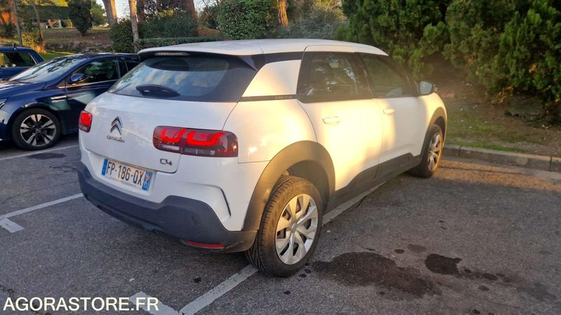 CITROËN C4 - 2020 / 138605 KM (FP-186-QX) - Automóvel: foto 4 CITROËN C4 - 2020 / 138605 KM (FP-186-QX) - Automóvel: foto 4