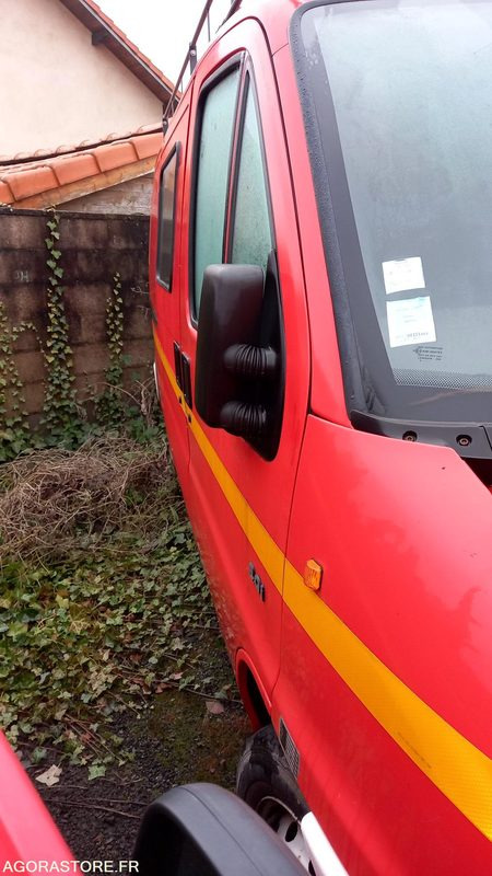 CITROËN - JUMPER - 1999 - 42653km - EB629XQ - Furgão: foto 3 CITROËN - JUMPER - 1999 - 42653km - EB629XQ - Furgão: foto 3