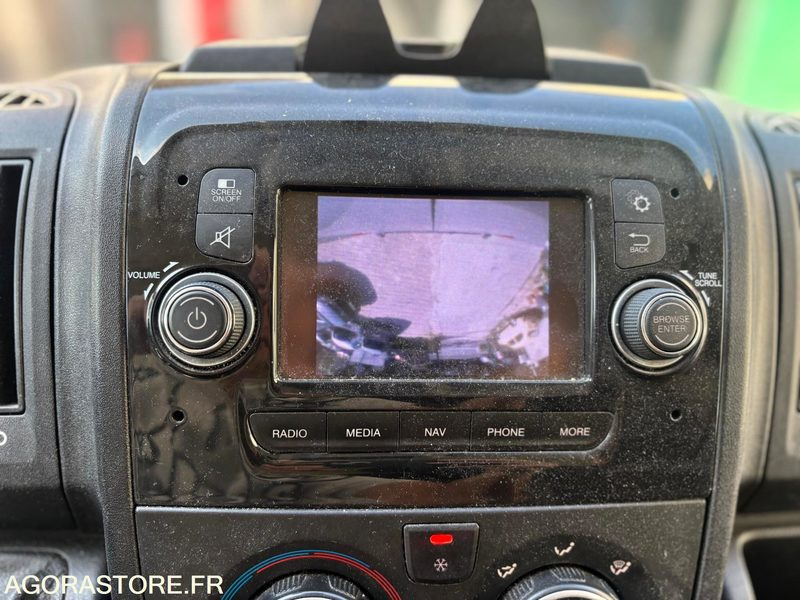 CITROEN JUMPER II (2) II 33 L2H2 BLUEHDI 140 S&S BVM6 DRIVER - 148592km - 2019 - Furgão: foto 5 CITROEN JUMPER II (2) II 33 L2H2 BLUEHDI 140 S&S BVM6 DRIVER - 148592km - 2019 - Furgão: foto 5