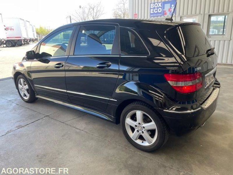 CLASSE B OPTIMUM DESIGN 180 CDI BVA 165050 km - Automóvel: foto 2 CLASSE B OPTIMUM DESIGN 180 CDI BVA 165050 km - Automóvel: foto 2