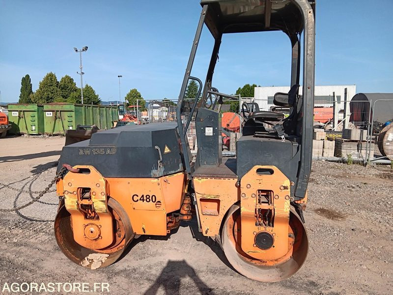 COMPACTEUR TANDEM BOMAG BW135AD -- 1998 -- 5955 HEURES - Rolo: foto 1 COMPACTEUR TANDEM BOMAG BW135AD -- 1998 -- 5955 HEURES - Rolo: foto 1