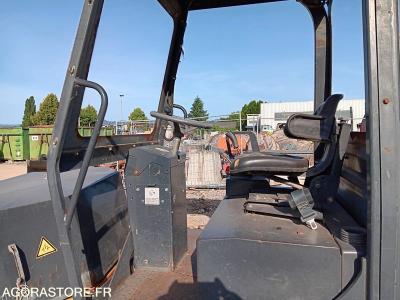 COMPACTEUR TANDEM BOMAG BW135AD -- 1998 -- 5955 HEURES - Rolo: foto 5 COMPACTEUR TANDEM BOMAG BW135AD -- 1998 -- 5955 HEURES - Rolo: foto 5