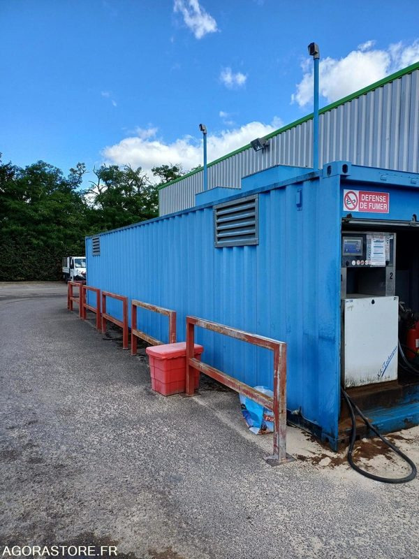 CONTAINER AVEC CUVE DE 40 000L & SYSTEME DE DISTRIBUTION CARBURANT - 2015 - Ferramenta/ Equipamento: foto 3 CONTAINER AVEC CUVE DE 40 000L & SYSTEME DE DISTRIBUTION CARBURANT - 2015 - Ferramenta/ Equipamento: foto 3