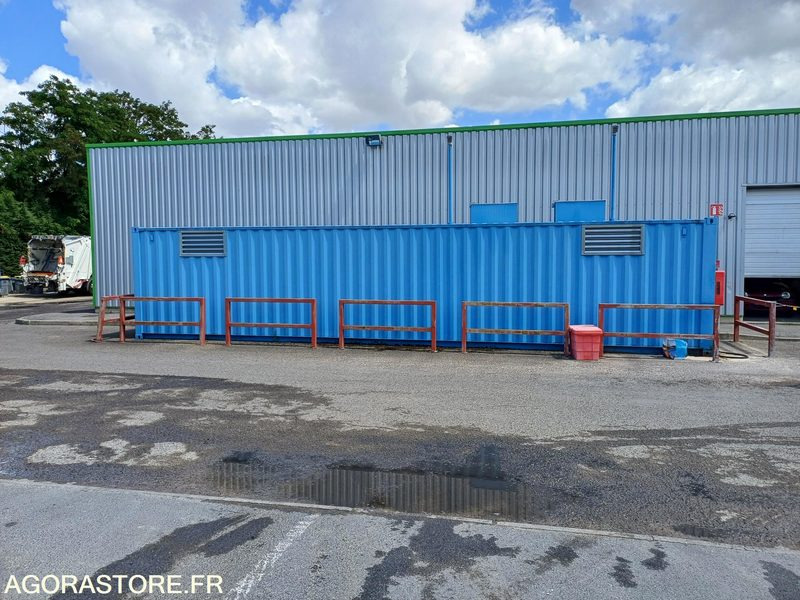 CONTAINER AVEC CUVE DE 40 000L & SYSTEME DE DISTRIBUTION CARBURANT - 2015 - Ferramenta/ Equipamento: foto 5 CONTAINER AVEC CUVE DE 40 000L & SYSTEME DE DISTRIBUTION CARBURANT - 2015 - Ferramenta/ Equipamento: foto 5