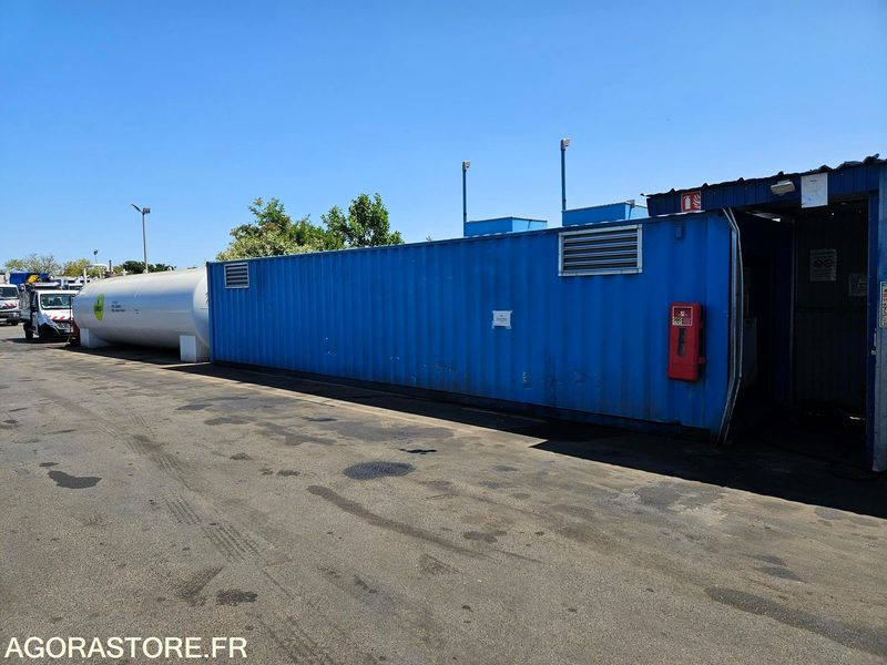 CONTAINER AVEC CUVE DE 40 000L & SYSTEME DE DISTRIBUTION CARBURANT - 2017 - Ferramenta/ Equipamento: foto 1 CONTAINER AVEC CUVE DE 40 000L & SYSTEME DE DISTRIBUTION CARBURANT - 2017 - Ferramenta/ Equipamento: foto 1