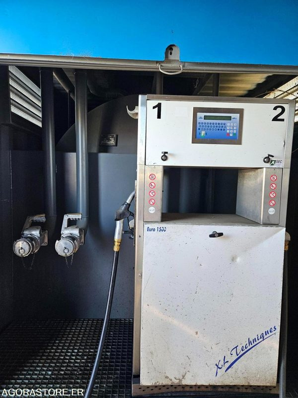 CONTAINER AVEC CUVE DE 40 000L & SYSTEME DE DISTRIBUTION CARBURANT - 2017 - Ferramenta/ Equipamento: foto 3 CONTAINER AVEC CUVE DE 40 000L & SYSTEME DE DISTRIBUTION CARBURANT - 2017 - Ferramenta/ Equipamento: foto 3