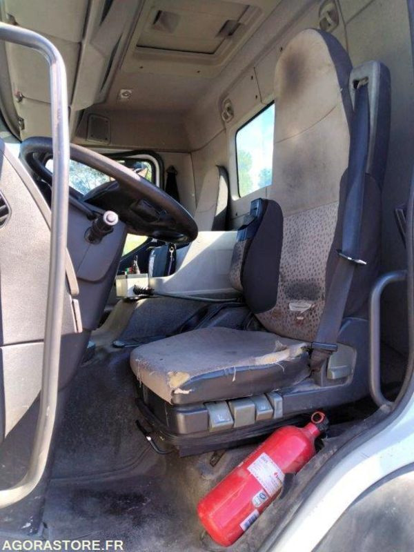 AZ-826-NR PORTEUR RENAULT PREMIUM 430 DXI 669120 kms 2010 - Camião: foto 5 AZ-826-NR PORTEUR RENAULT PREMIUM 430 DXI 669120 kms 2010 - Camião: foto 5